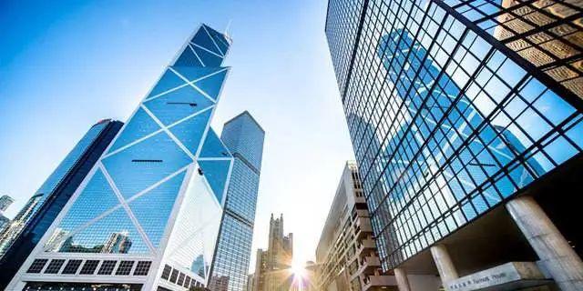 为推动私募基金的发展：香港准备引进有限合伙制度，并提供税务宽免