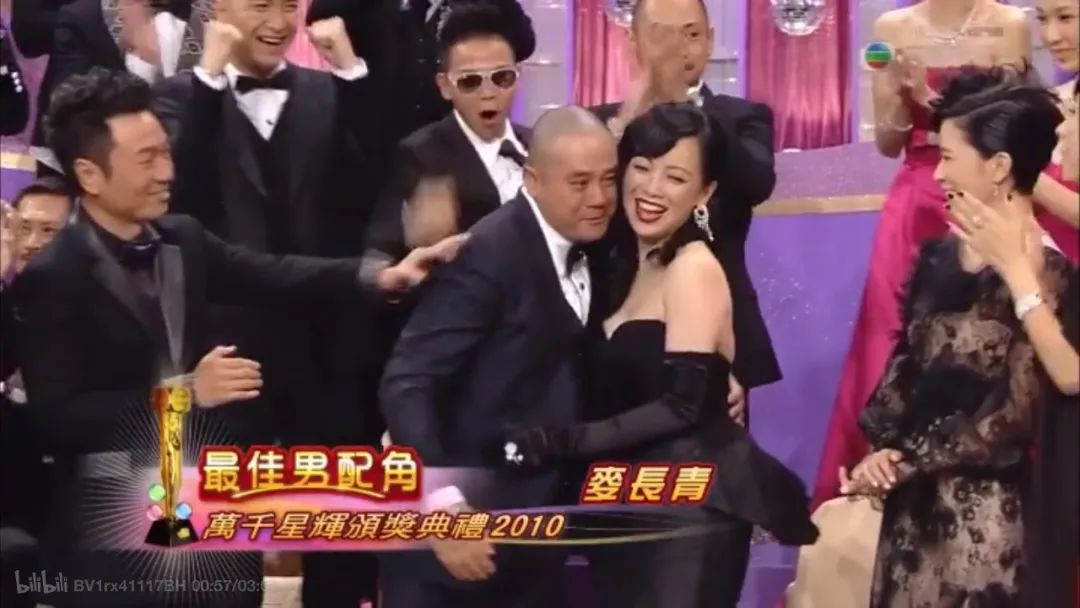 40歲香港男演員送外賣：說好的上天眷顧有準備的人呢？